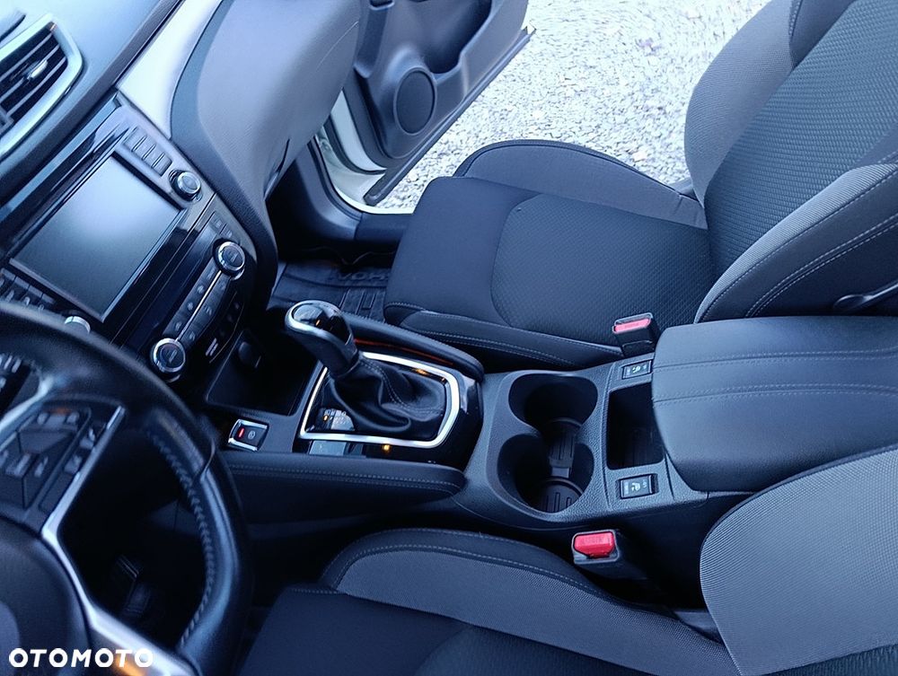 Nissan Qashqai 1.3 DIG-T Tekna DCT - 22