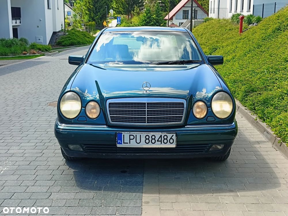 Mercedes-Benz Klasa E - 6