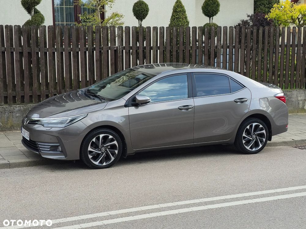 Toyota Corolla 1.6 Prestige EU6 - 6