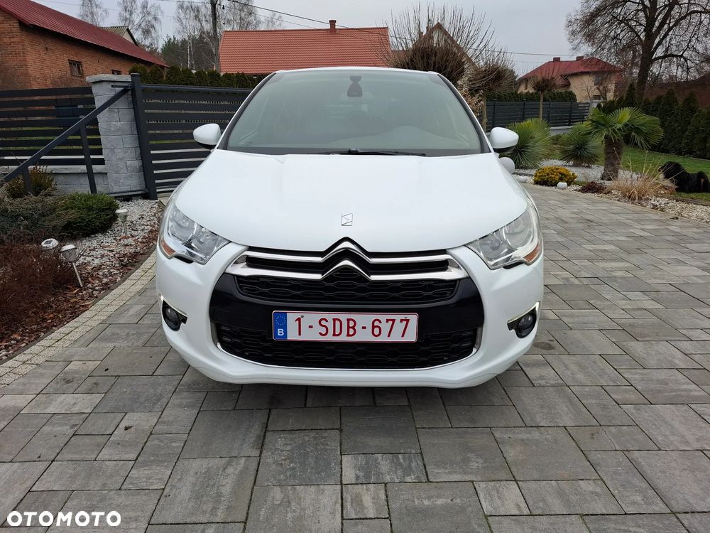Citroën DS4 HDi 110 SoChic - 17