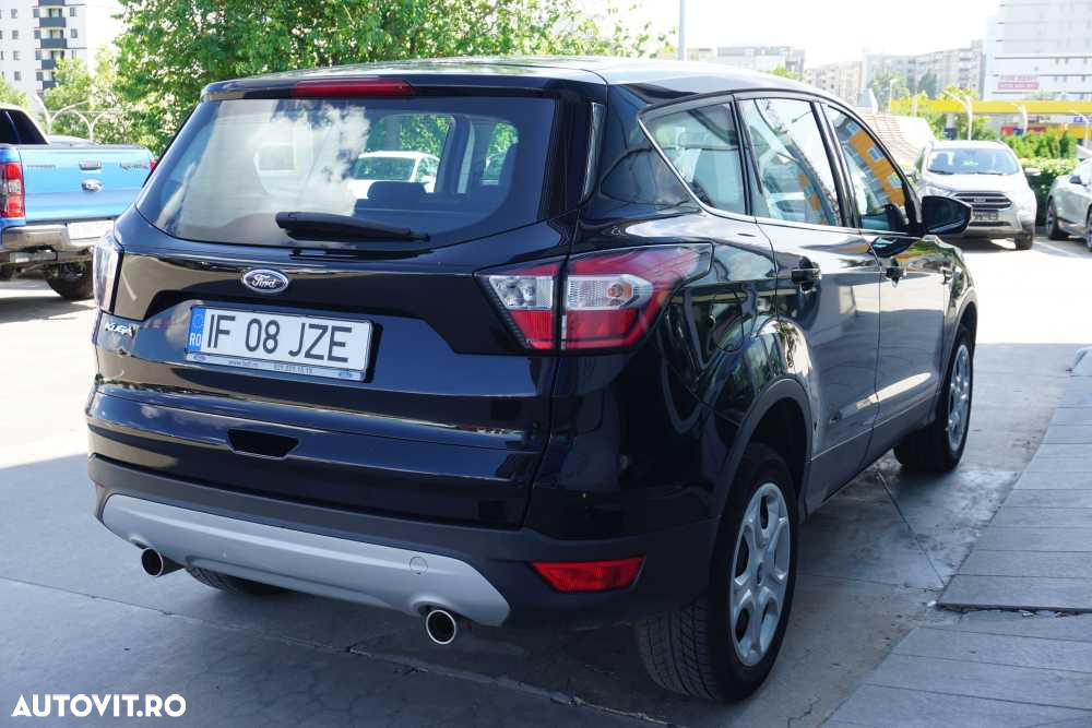 Ford Kuga - 6