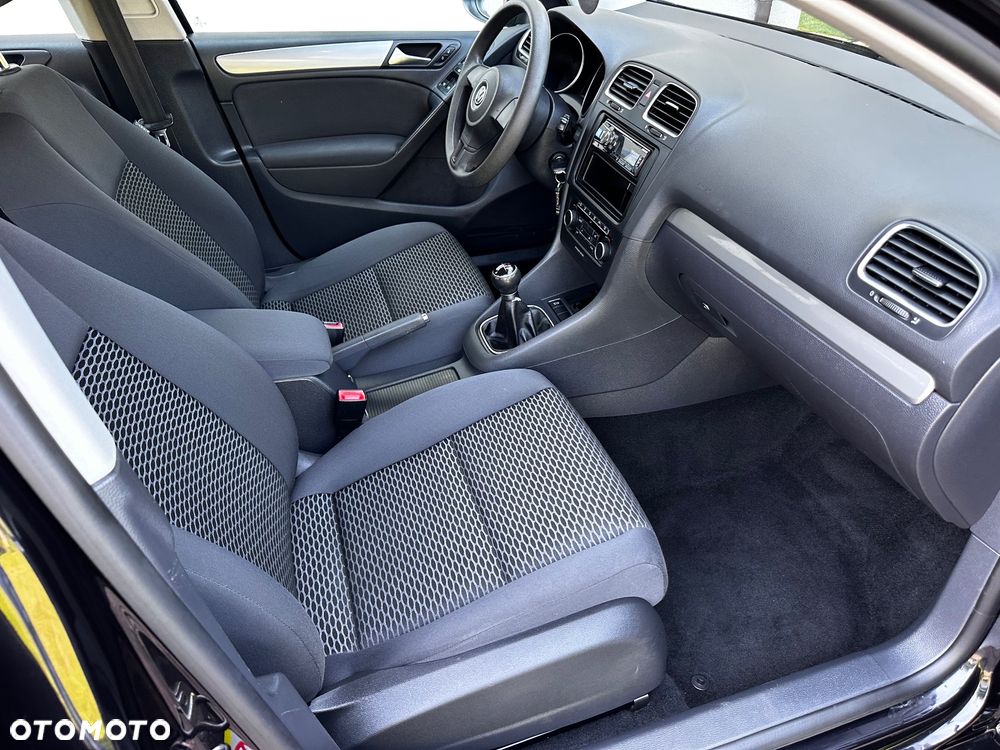 Volkswagen Golf 1.4 Style - 28