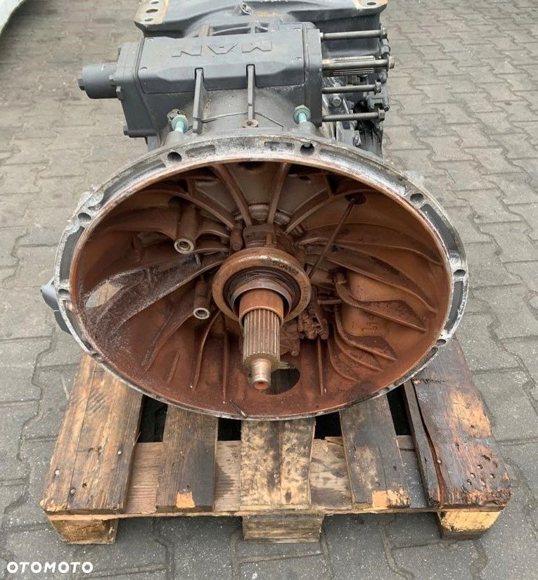 USZKODZONA SKRZYNIA BIEGÓW MAN SCANIA NA CZĘŚCI - 7