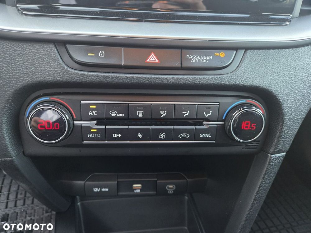 Kia XCeed 1.5 T-GDI M - 15