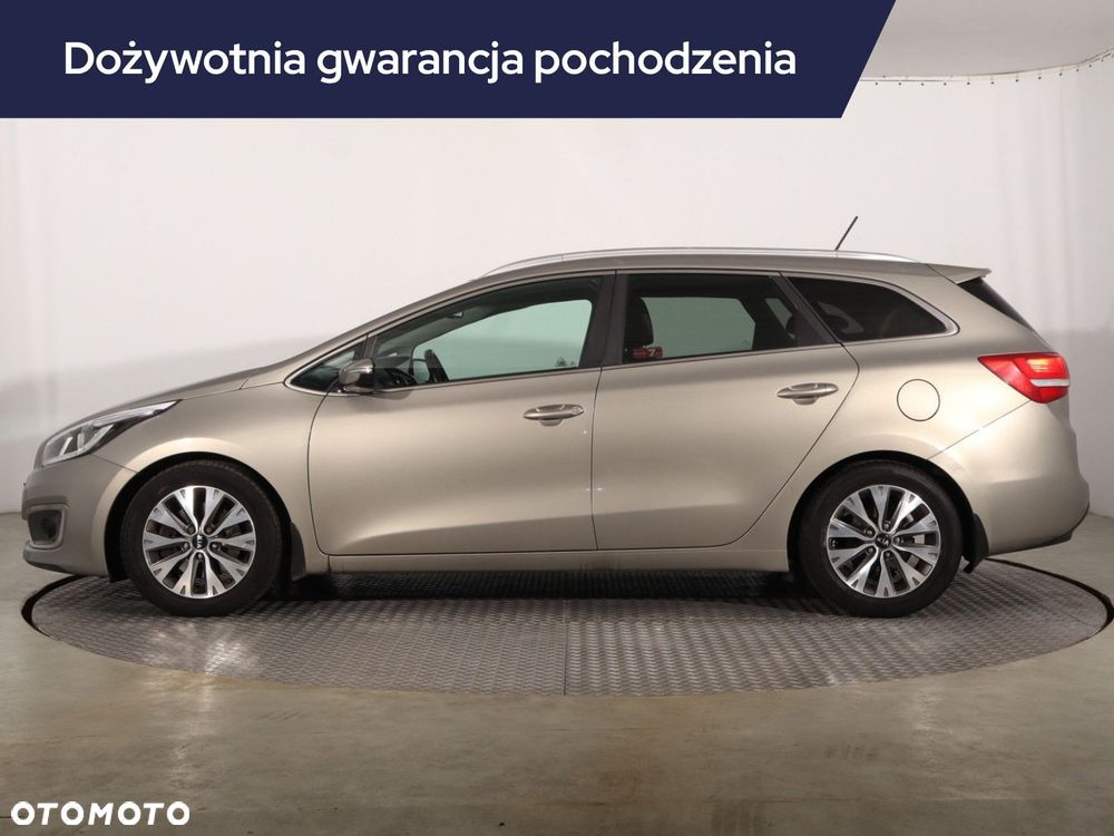 Kia Ceed - 4
