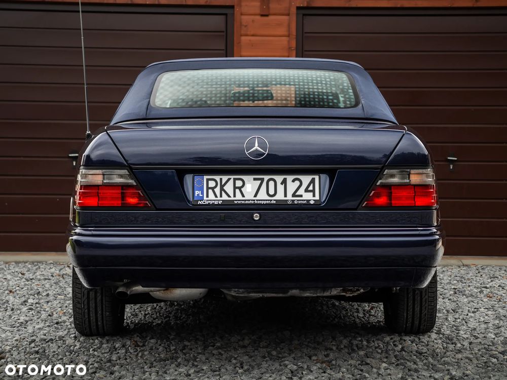 Mercedes-Benz Klasa E - 15