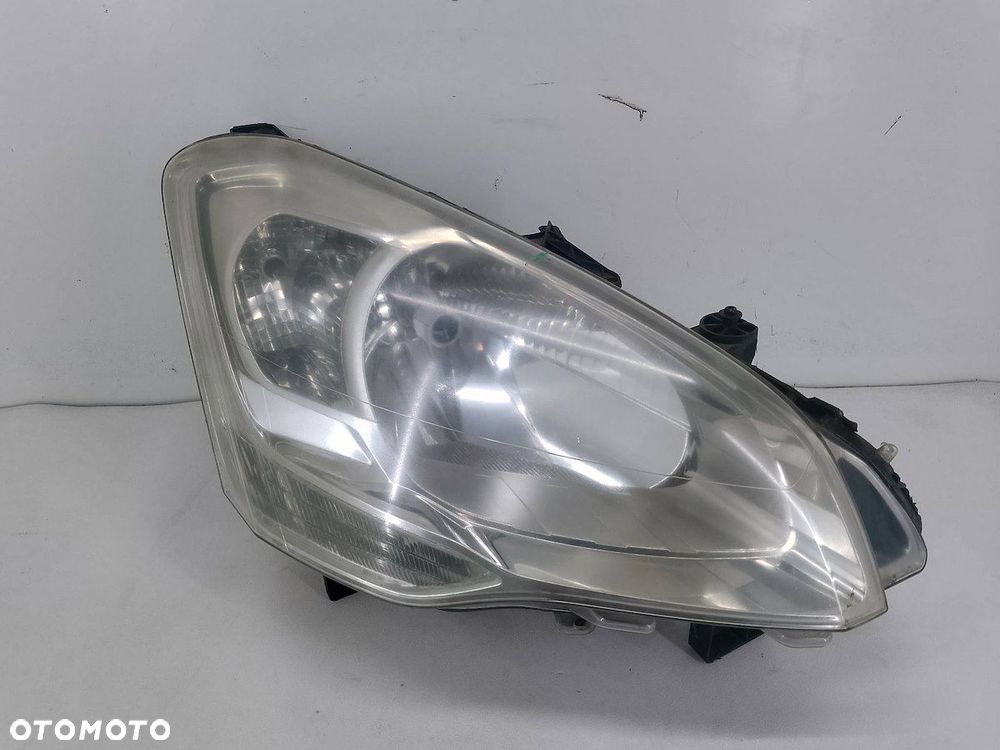 LAMPA PRZÓD PRAWA CITROEN BERLINGO II 9682828180 89318041 - 1