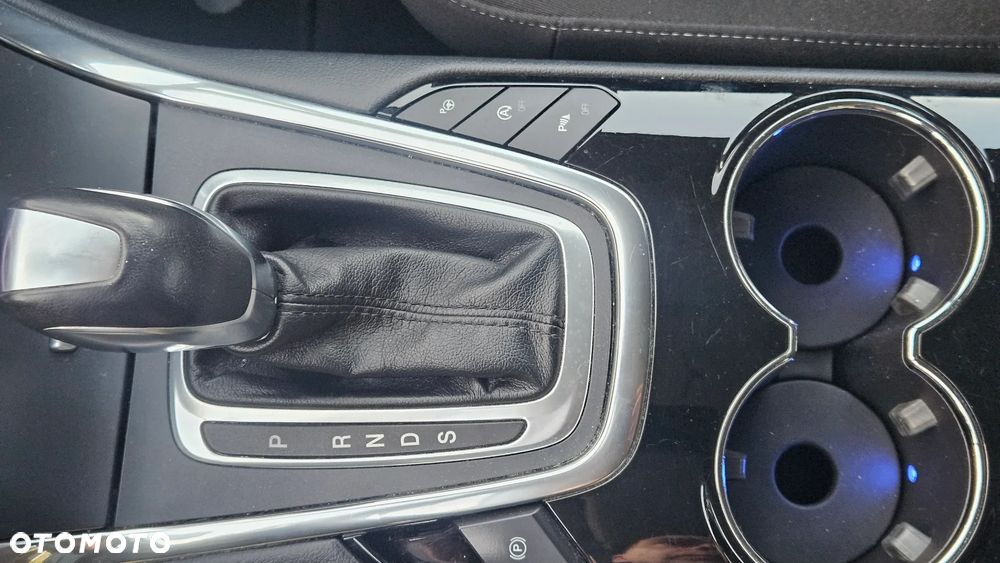 Ford S-Max 2.0 TDCi Titanium PowerShift - 32