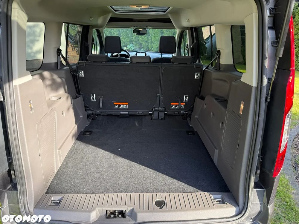 Ford Tourneo Connect Grand - 13