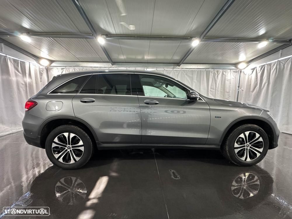 Mercedes-Benz GLC 300 e 4Matic - 11