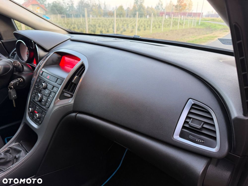 Opel Astra - 18