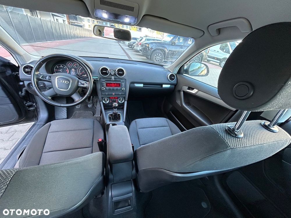 Audi A3 Sportback 1.9 TDI DPF Ambition - 8
