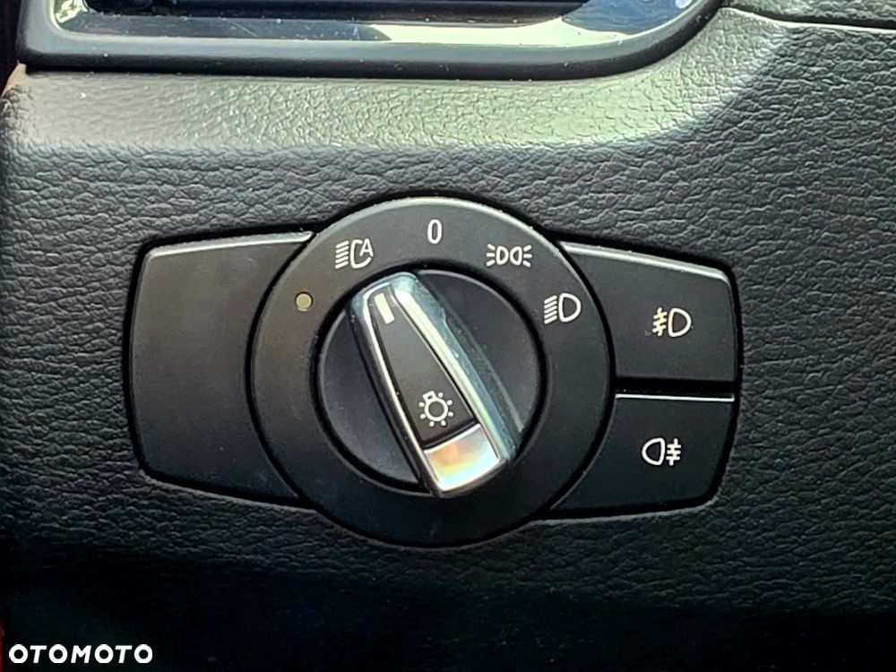 BMW X1 sDrive20d EfficientDynamics Edition Sport Line - 29