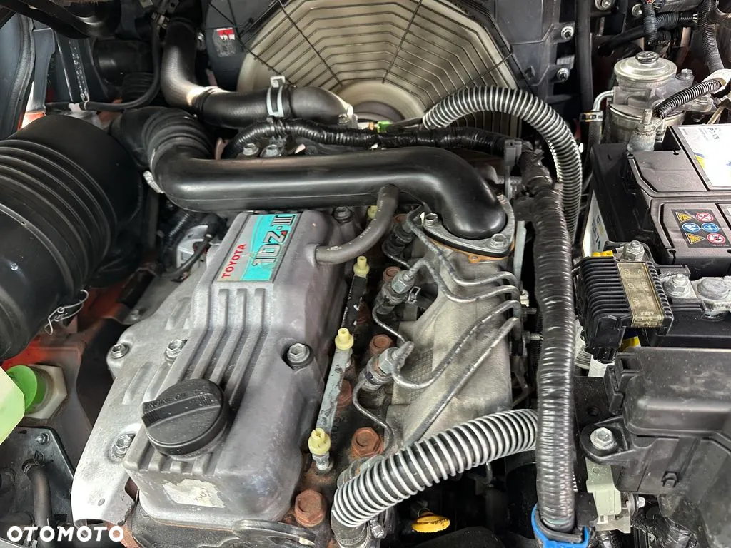 Toyota 02-8FDF25 - 4
