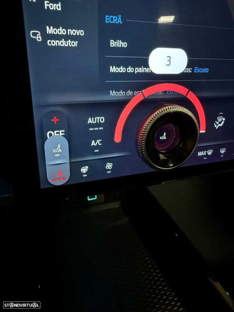 Ford Mustang Mach-E Alargada AWD - 39