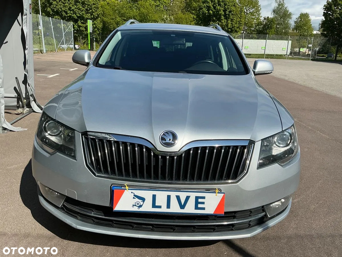 Skoda Superb 2.0 TDI 4x4 DSG Ambition - 3