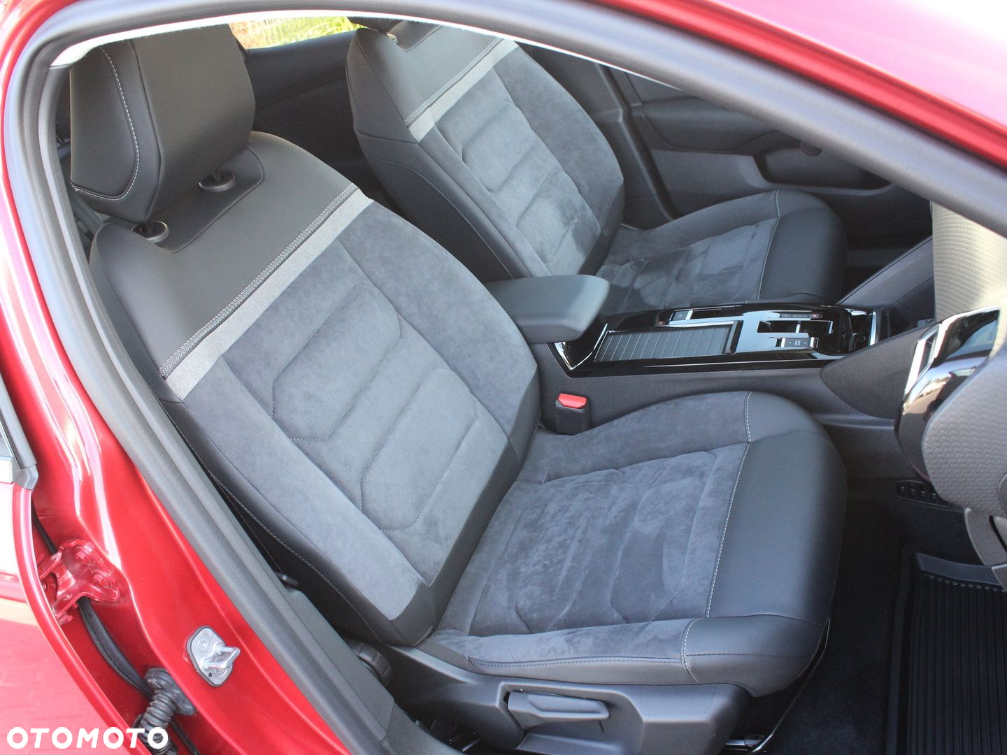 Citroën C4X e-C4 X EV136 50kWh Max - 10