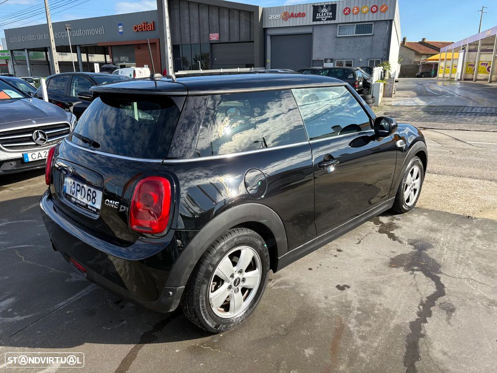 MINI 3 Portas One D - 4