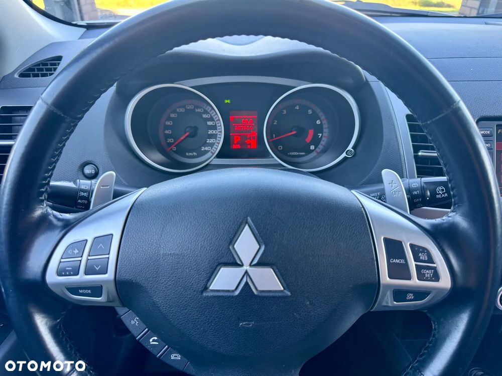 Mitsubishi Outlander 2.4 4WD CVT Instyle - 15