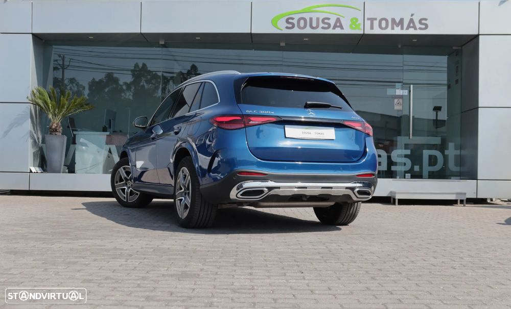 Mercedes-Benz GLC 300 e 4Matic 9G-TRONIC Edition AMG Line - 3