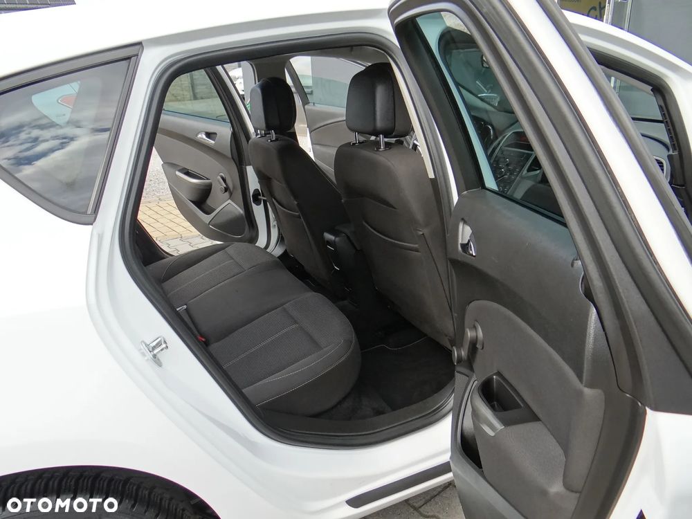 Opel Astra - 35