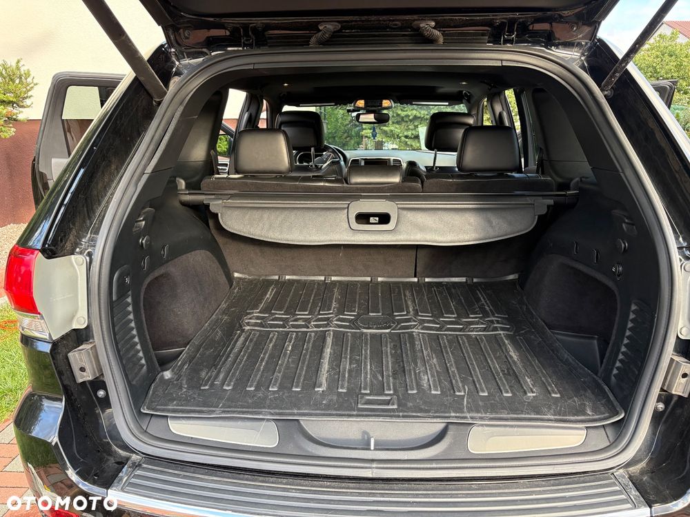 Jeep Grand Cherokee - 27