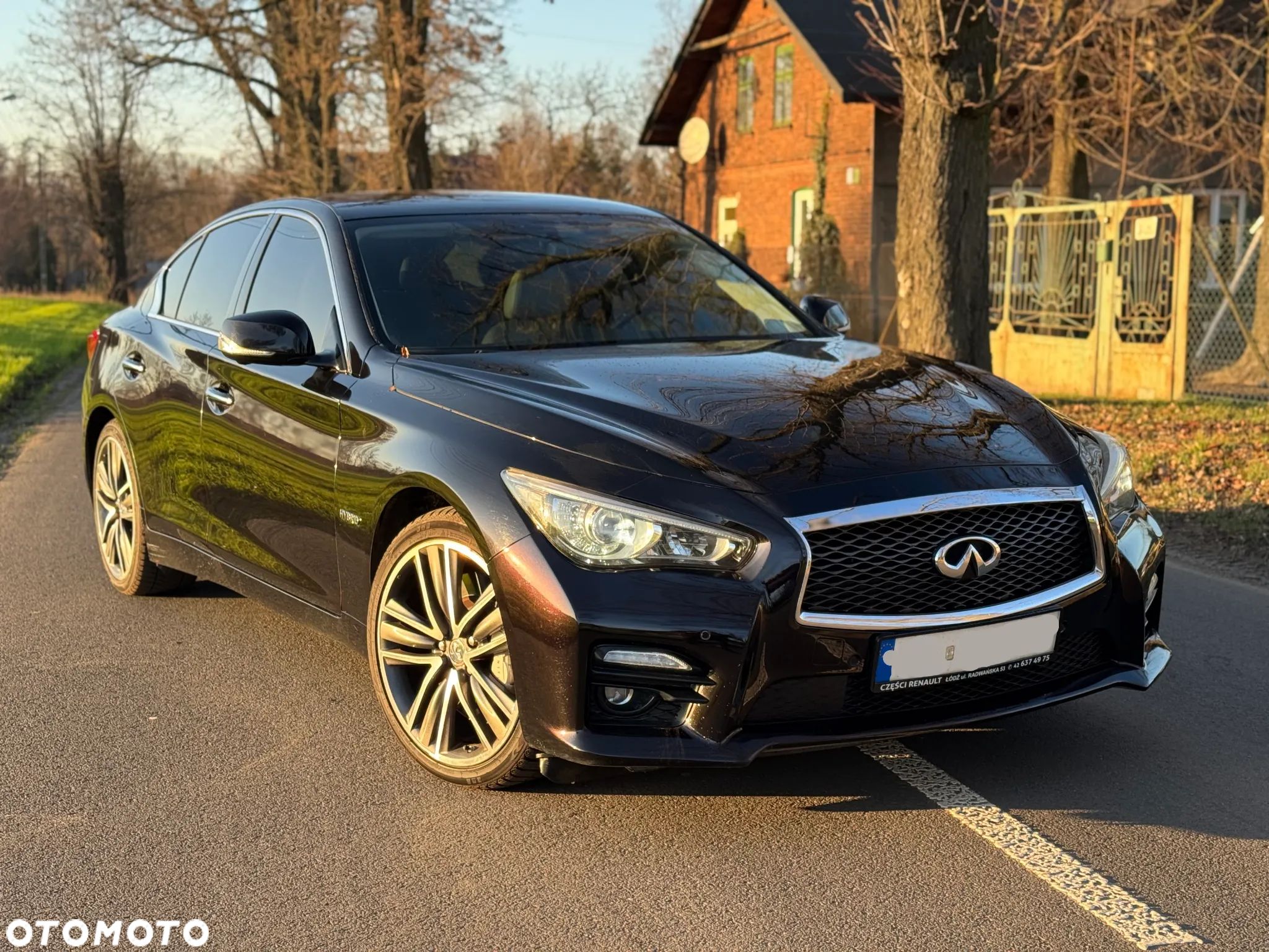 Infiniti Q50 - 1