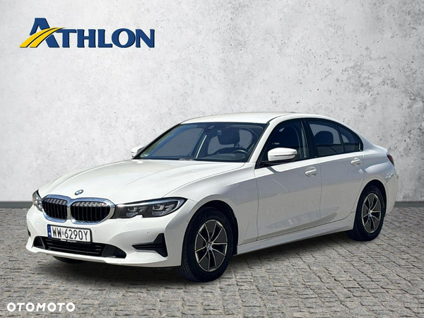 BMW Seria 3 318i Advantage