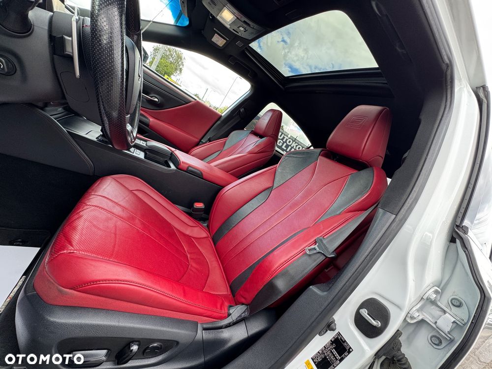 Lexus ES 300h F Sport - 18