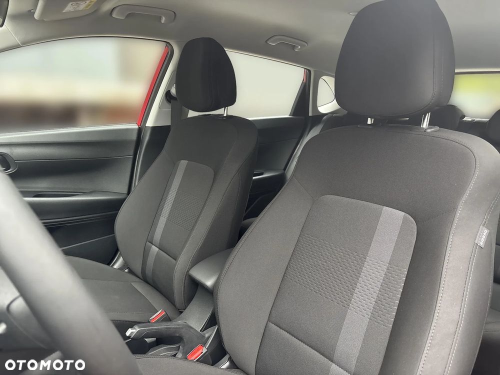 Hyundai i20 1.2 Modern - 12