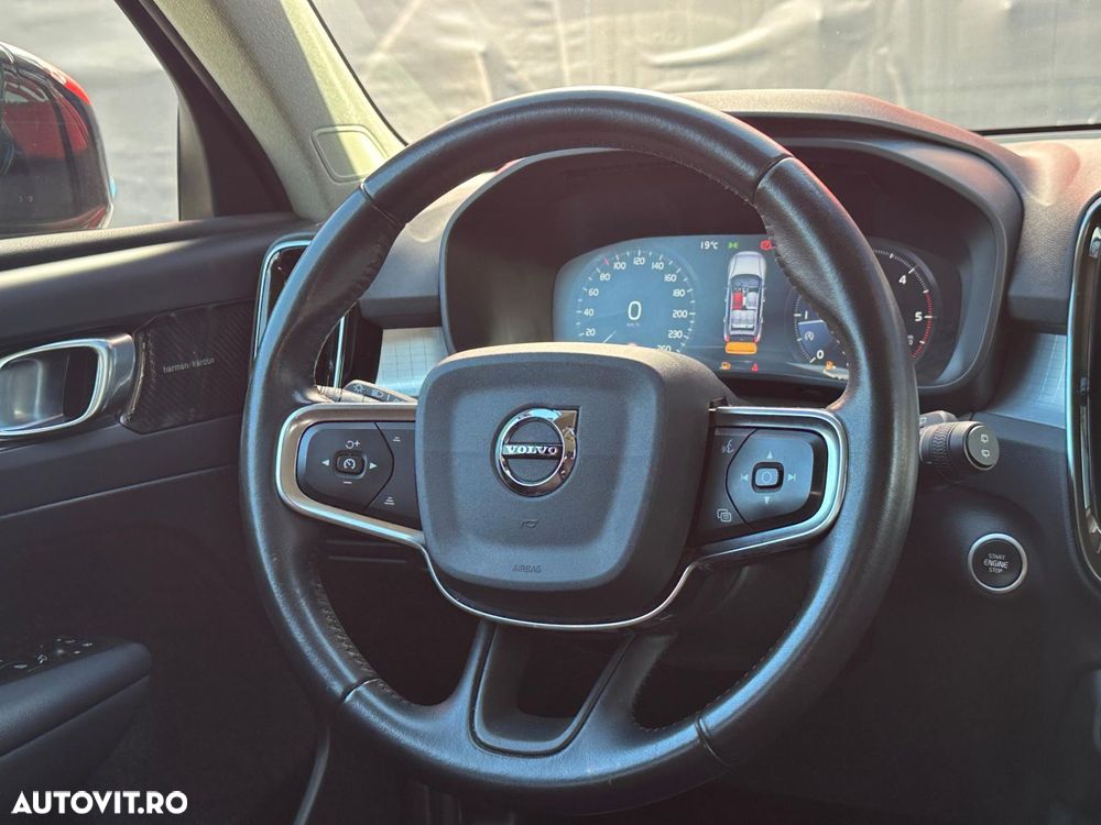 Volvo XC 40 - 8