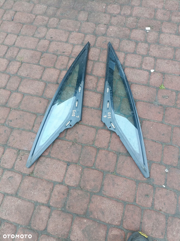 Citroen DS5 szyba karoseryjna przód LEWA!!!