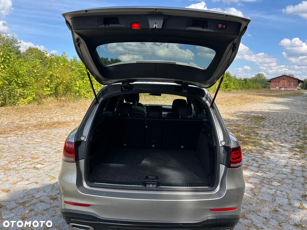 Mercedes-Benz GLC 300 4-Matic - 11