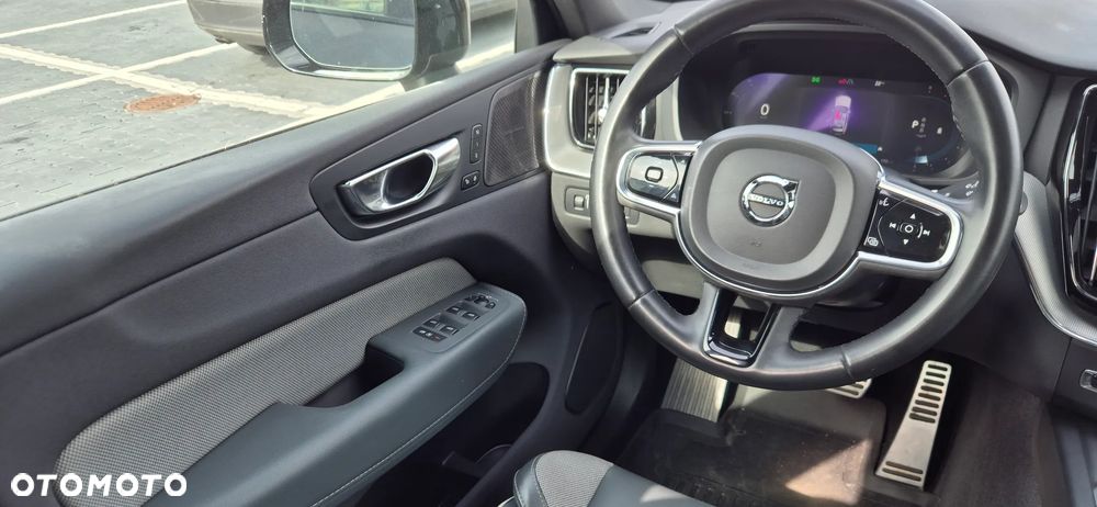 Volvo XC 60 T6 AWD Geartronic RDesign - 14