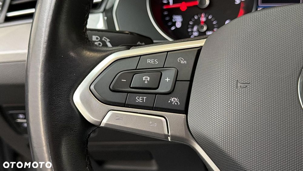 Volkswagen Passat 2.0 TDI EVO Business DSG - 25