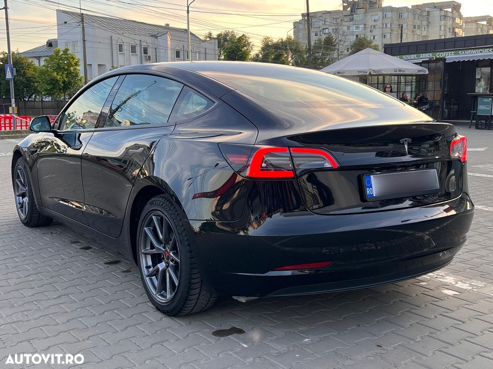 Tesla Model 3 Standard - 4