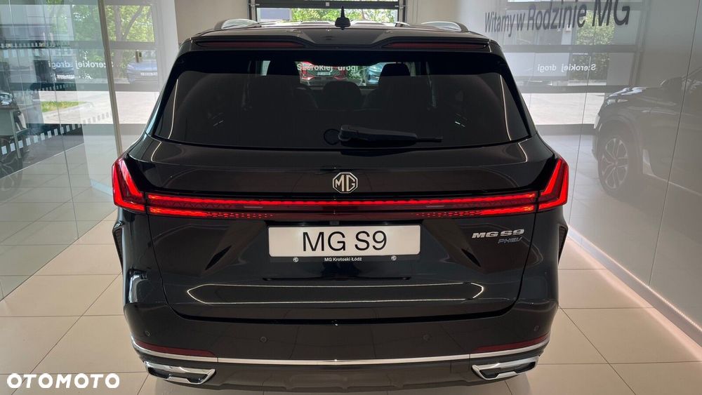 MG S9 - 18
