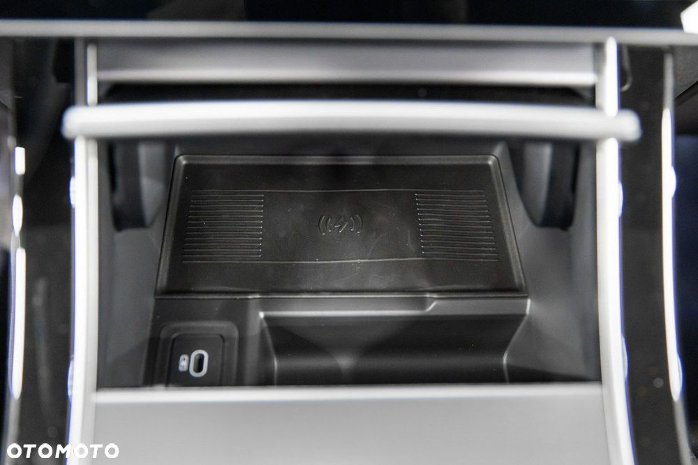 Land Rover Range Rover Velar 2.0 P400e PHEV R-Dynamic SE - 26