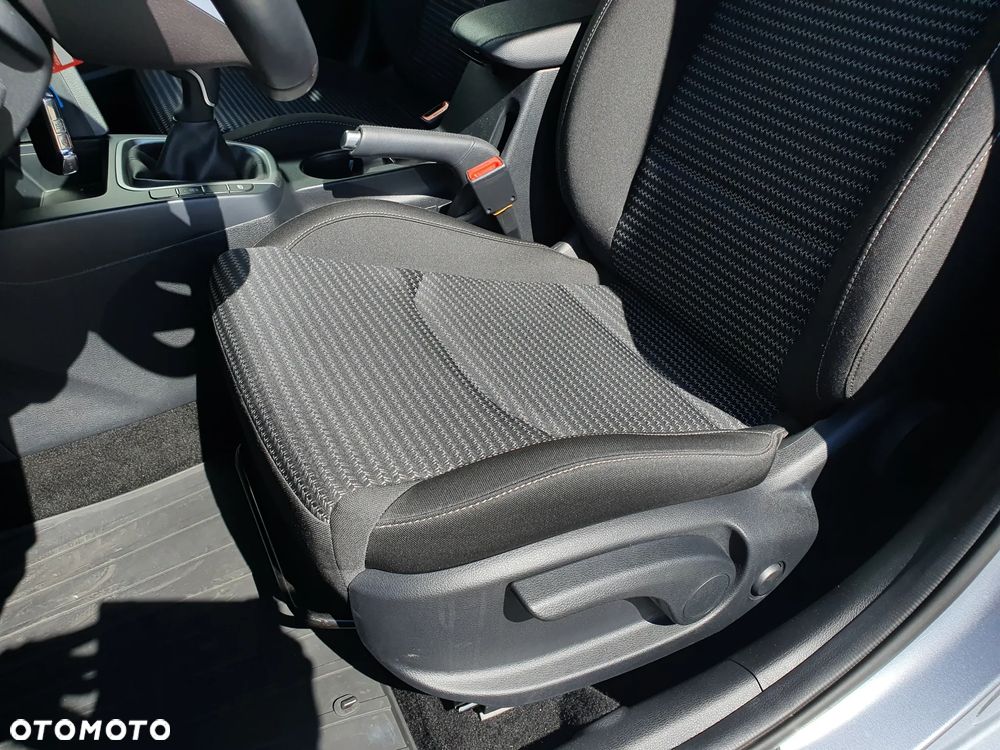 Kia Ceed 1.5 T-GDI M - 12