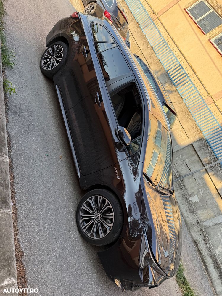 Toyota Corolla 2.0 HSD Exclusive Plus GR Sport Bi-Tone - 2