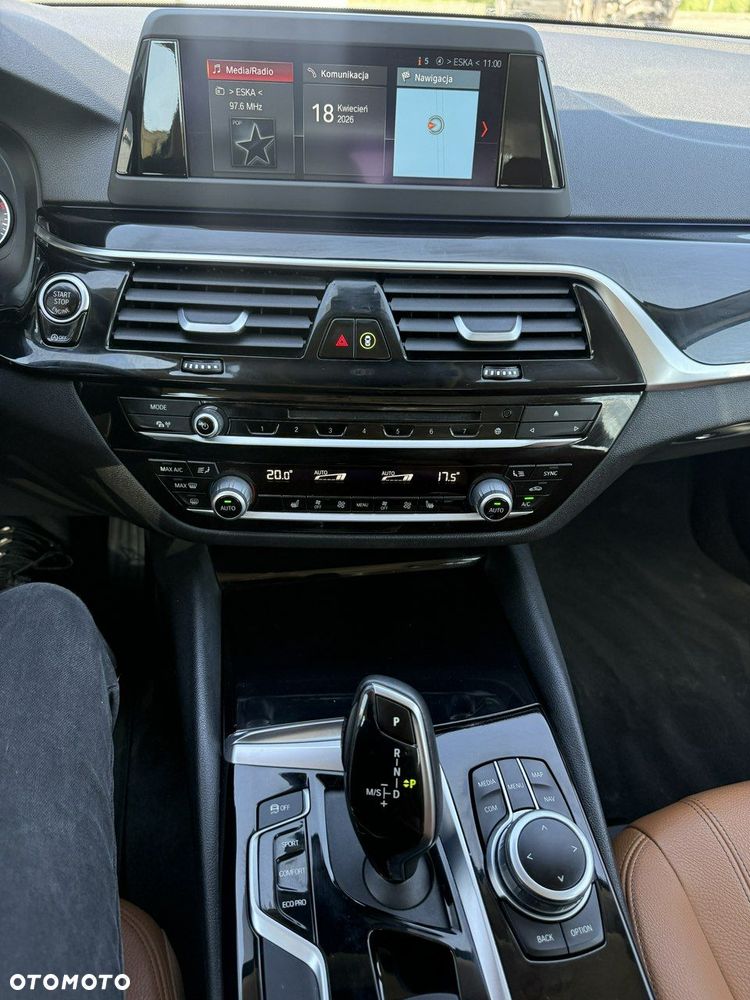 BMW Seria 5 520d M Sport Edition - 19