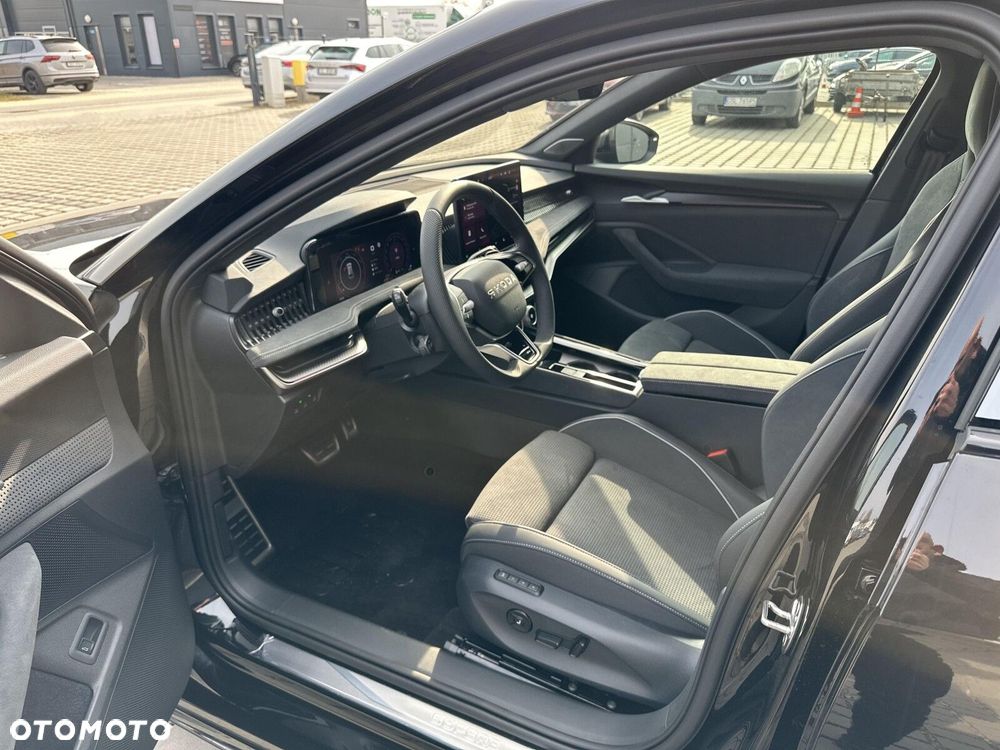 Skoda Superb 2.0 TDI SCR 4x4 Sportline DSG - 28