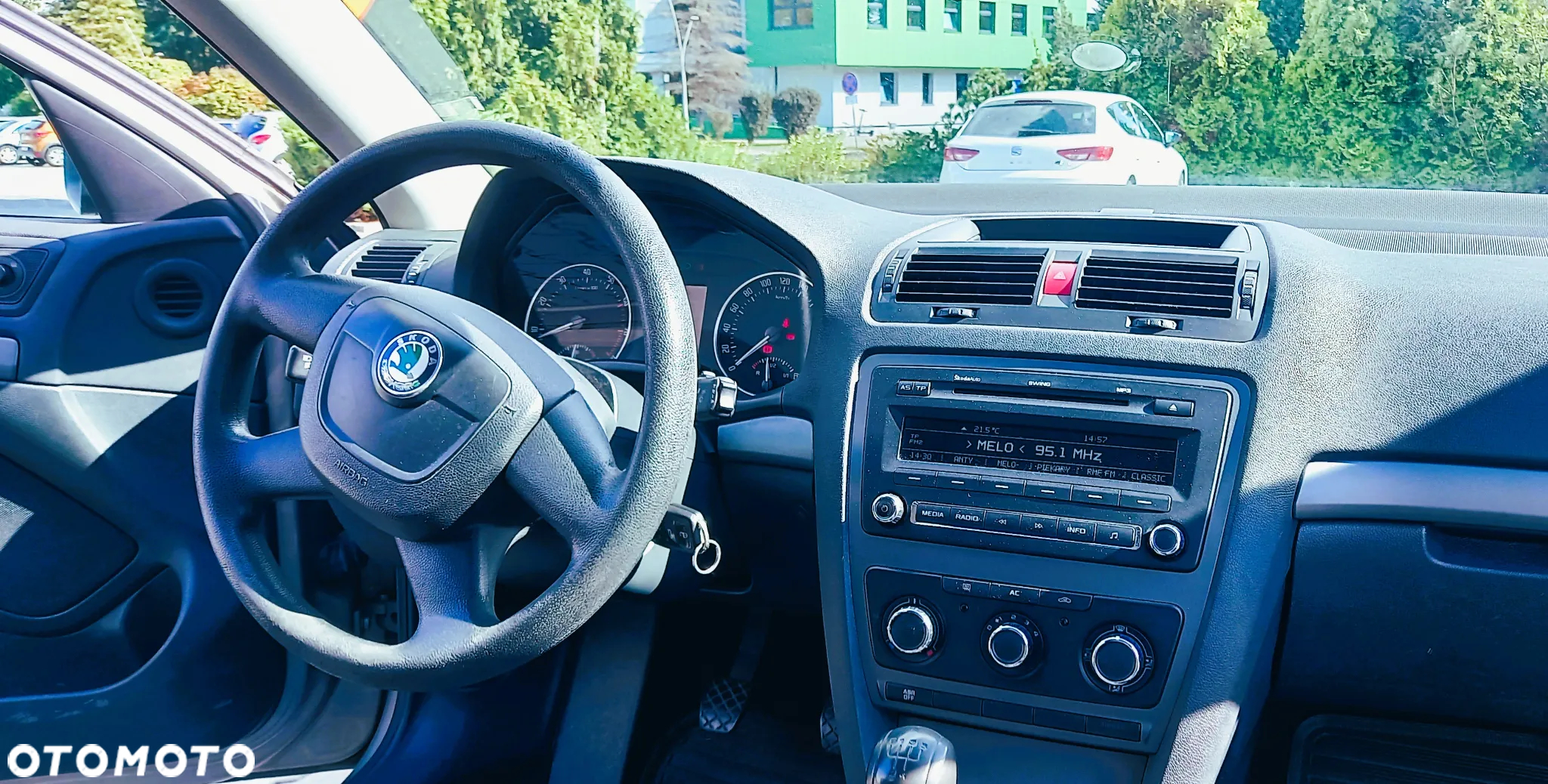 Skoda Octavia 1.6 - 11