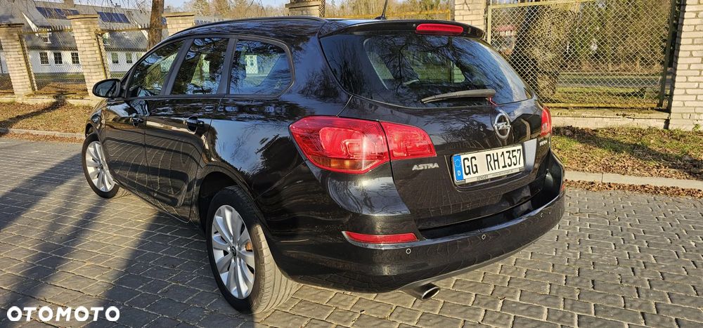Opel Astra 1.4 Turbo 150 Jahre - 35