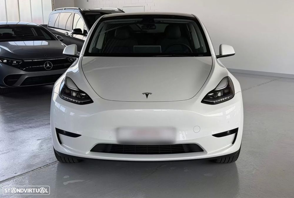 Tesla Model Y Standard - 2