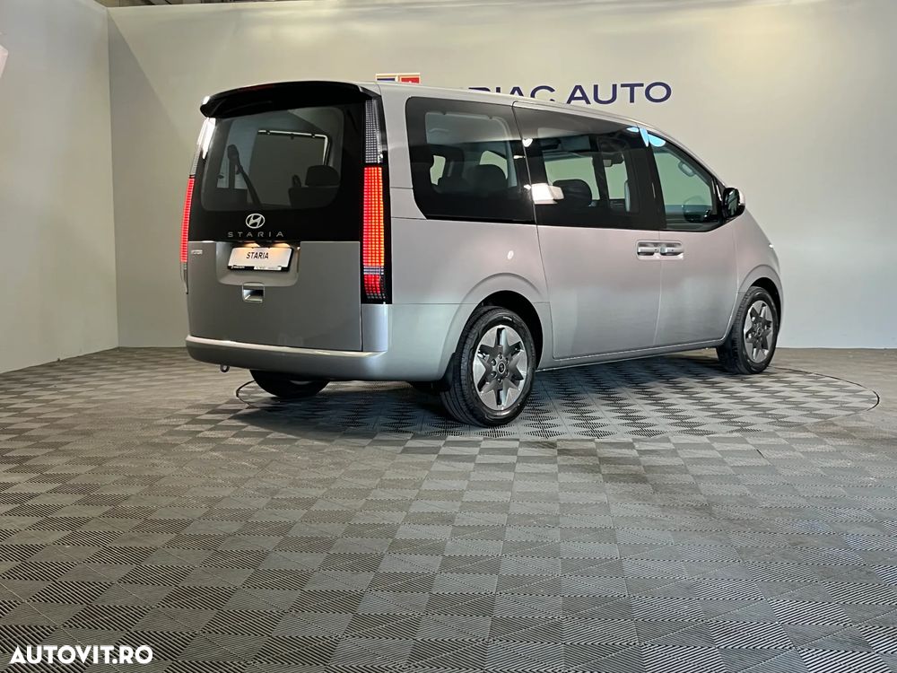 Hyundai Staria 1.6I 215CP 6AT 9 locuri HEV Premium - 6