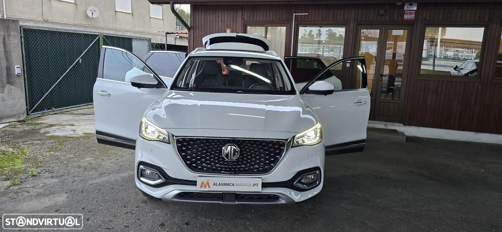 MG EHS 1.5 T-GDI Plug-in Hybrid Luxury - 37