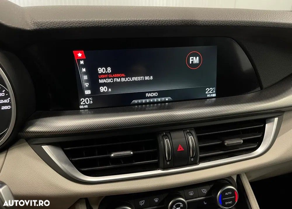 Alfa Romeo Stelvio 2.2 JTDM AWD AT8 Veloce - 17
