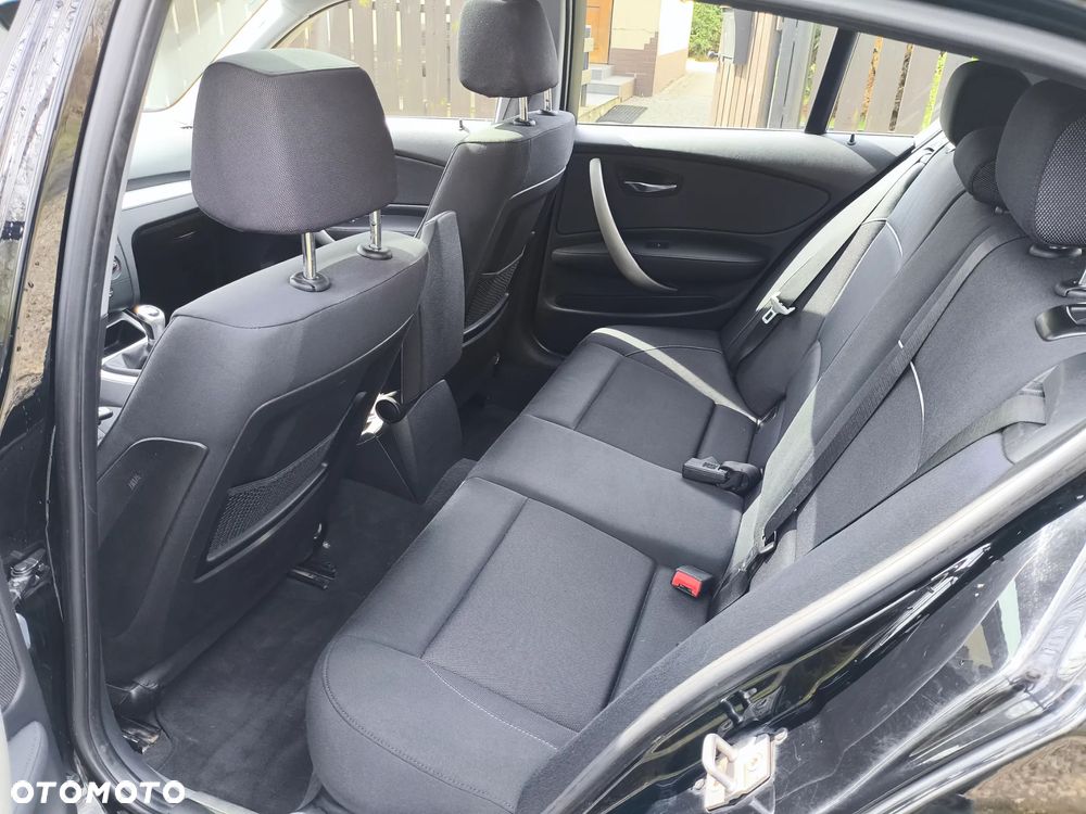 BMW Seria 1 118i - 10