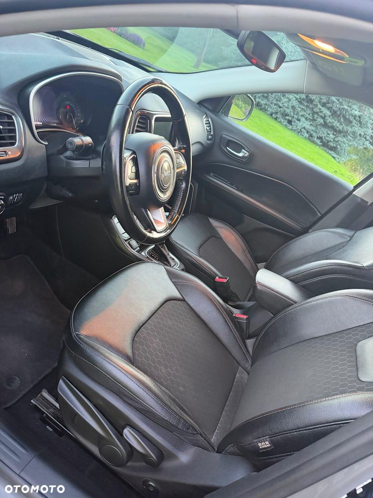 Jeep Compass - 11